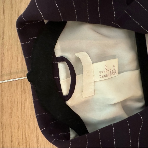 H&M pinstriped navy blazer - Picture 5 of 6